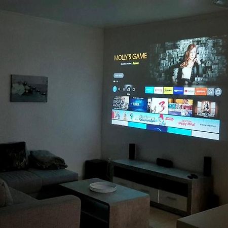 Easystay#4 Home Cinema Ferienwohnung In Kliniknaehe Mit Balkon, Boxspringbett & Netflix Bad Oeynhausen Εξωτερικό φωτογραφία
